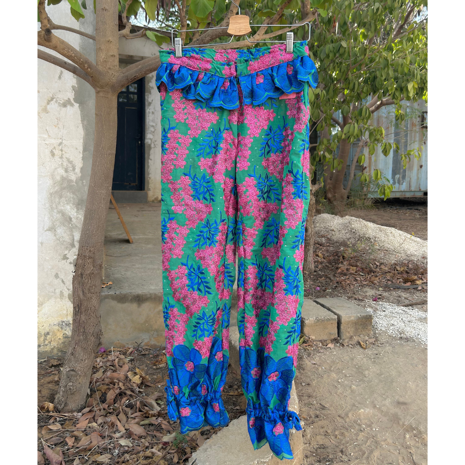 Ensemble - One shoulder