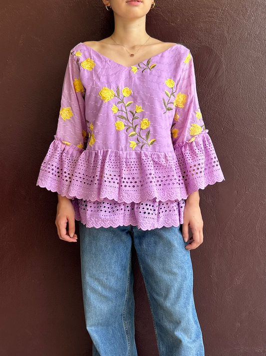 バックオープンフリルトップ（モチーフ）