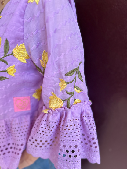 バックオープンフリルトップ（モチーフ）