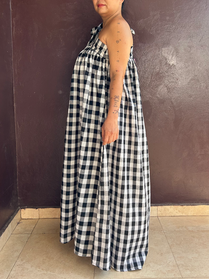 Slit dress (Size M/L)