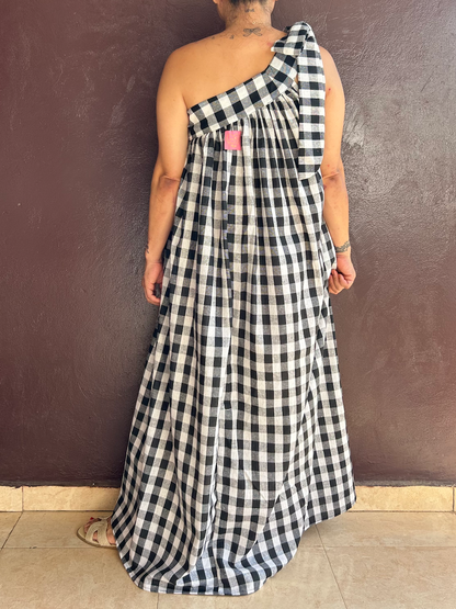 Slit dress (Size M/L)