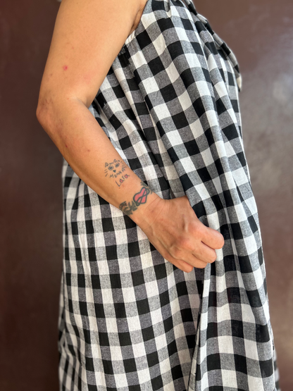 Slit dress (Size M/L)