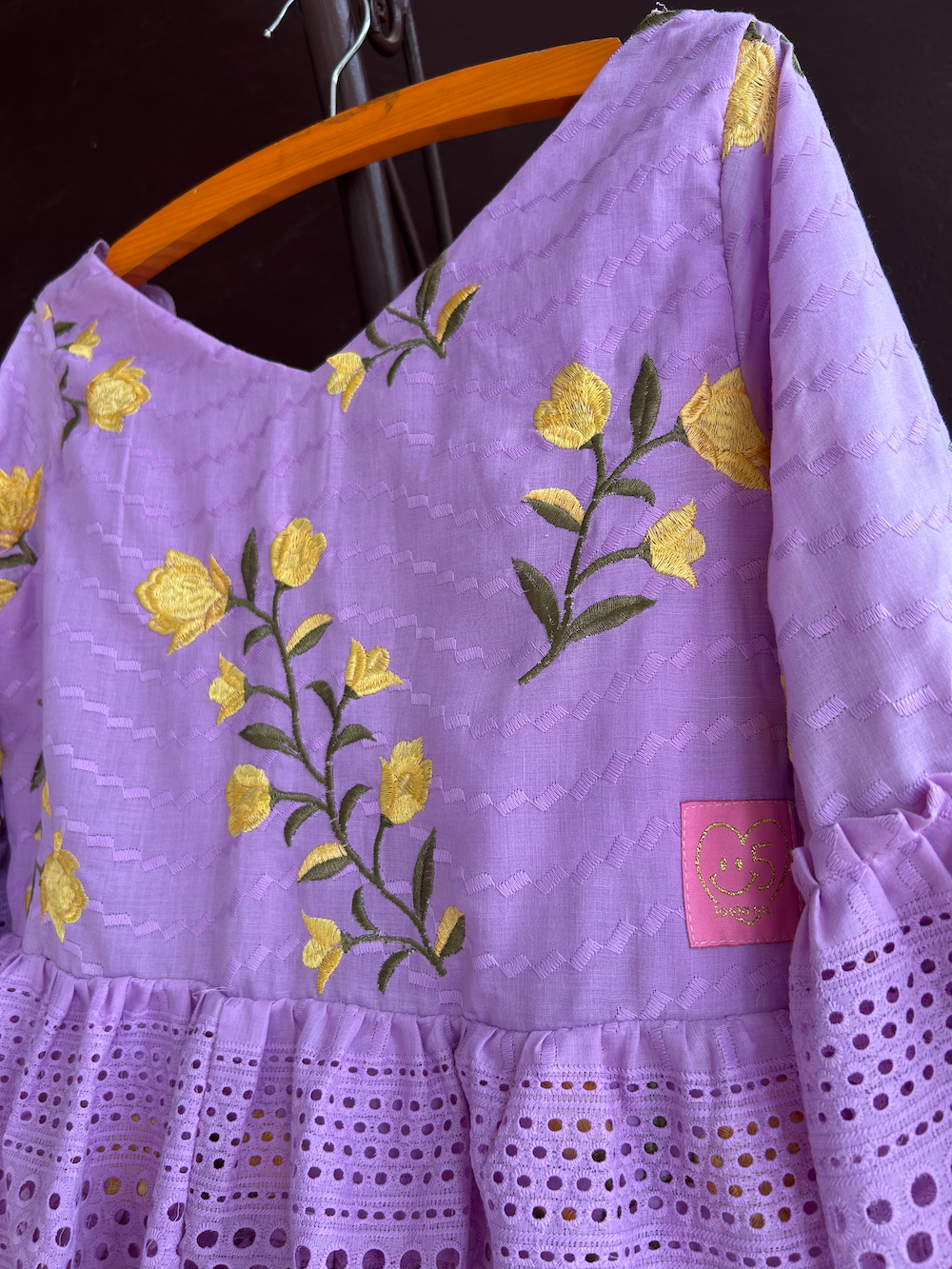 バックオープンフリルトップ（モチーフ）